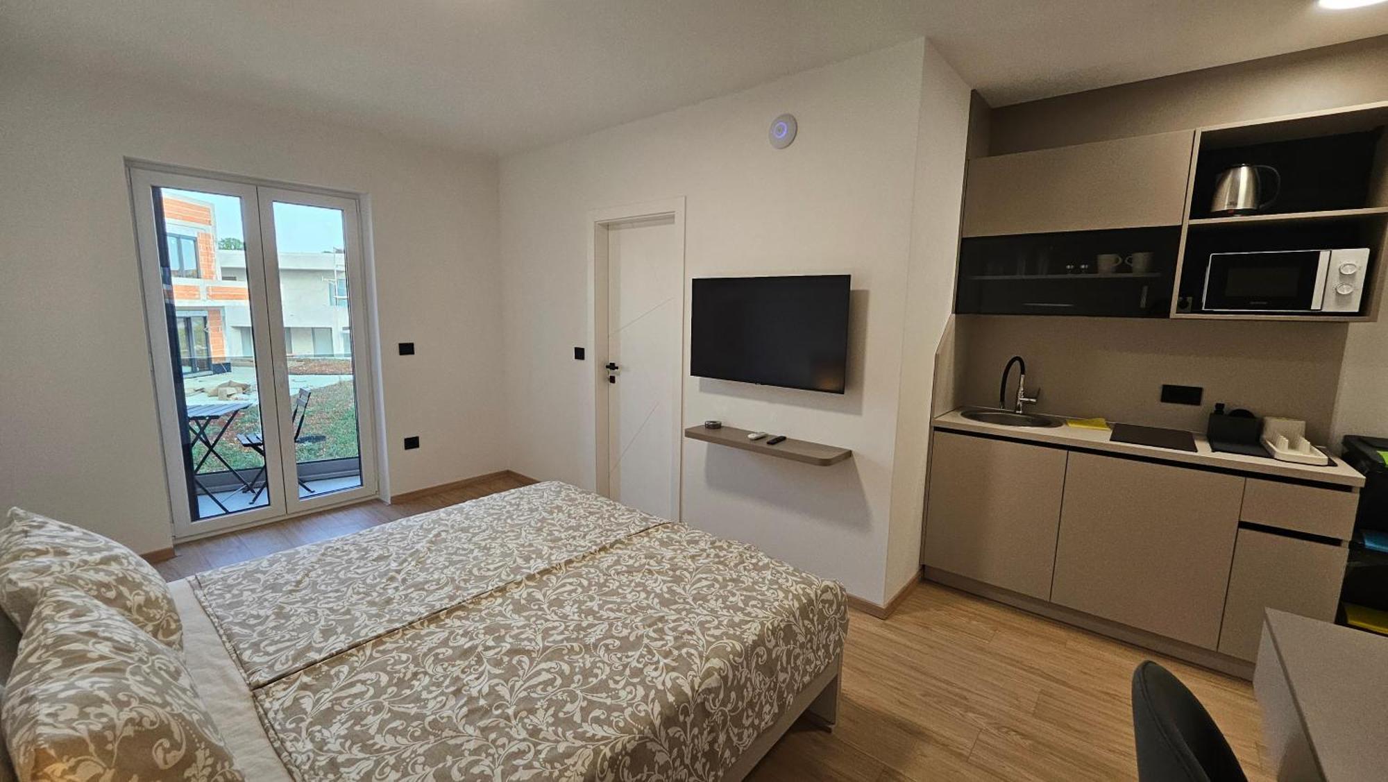 Richi Rooms & App Фунтана Екстериор снимка