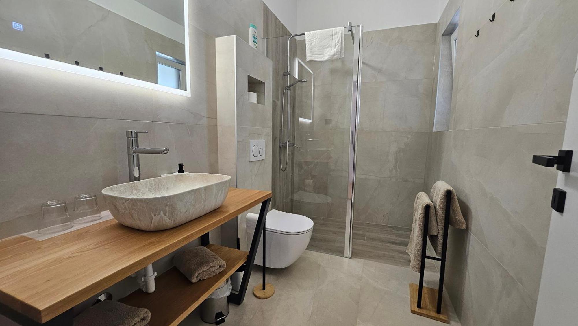 Richi Rooms & App Фунтана Екстериор снимка